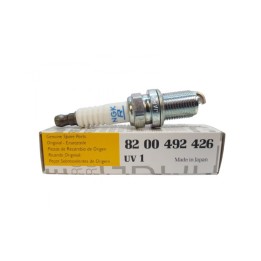 Renault gyári alkatrészek, Renualt 8200492426 gyújtógyertya